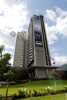 sanofi aventis hotel pullman